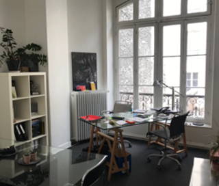 Bureau privé 90 m² 10 postes Coworking Rue Myrha Paris 75018 - photo 1